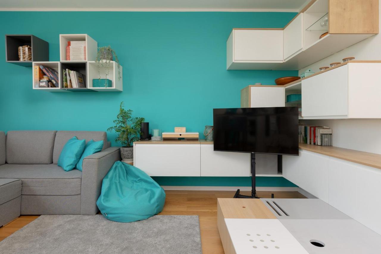 Metro Wilanowska Apartment With Parking By Noclegi Renters Varsóvia Exterior foto